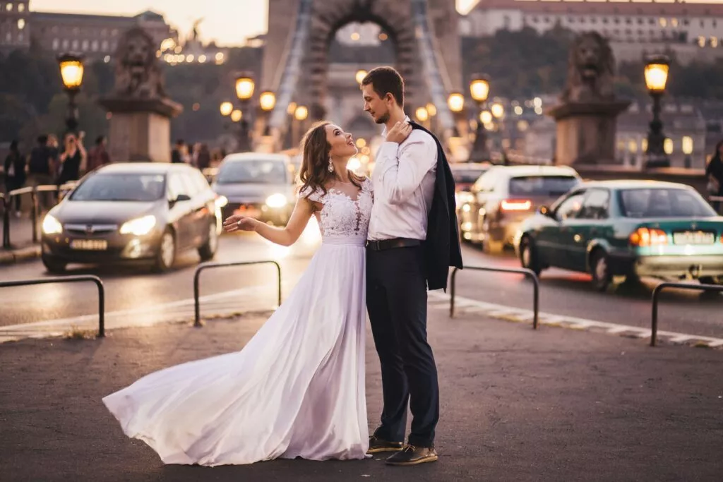 heiraten in paris eiffelturm hochzeit luxus 1024x683 - Die 10 luxuriösesten Städte Europas