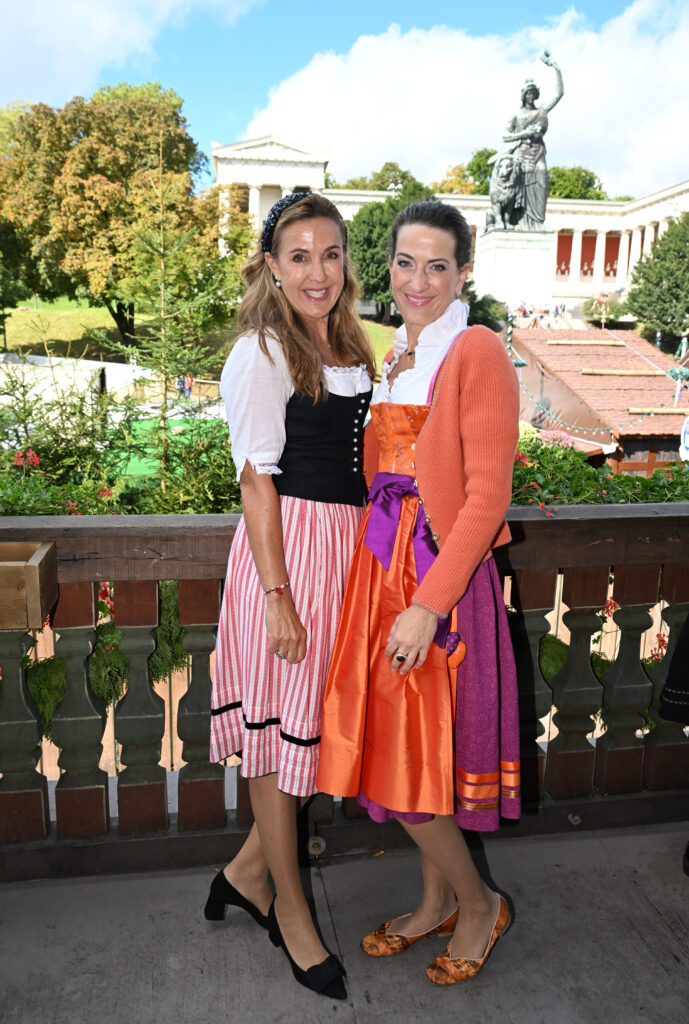 ABR CeU Ladies Wiesn 08 689x1024 - Luxury First Oktoberfest Highlights 2024